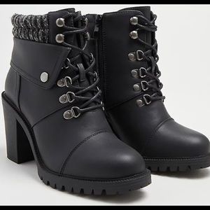 SWEATER HIKER BOOT - BLACK FAUX LEATHER Size 13